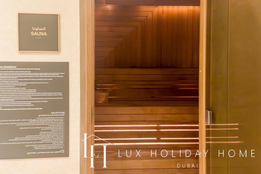 Lux Iconic Views At The Palm Tower Suite 4 迪拜 外观 照片