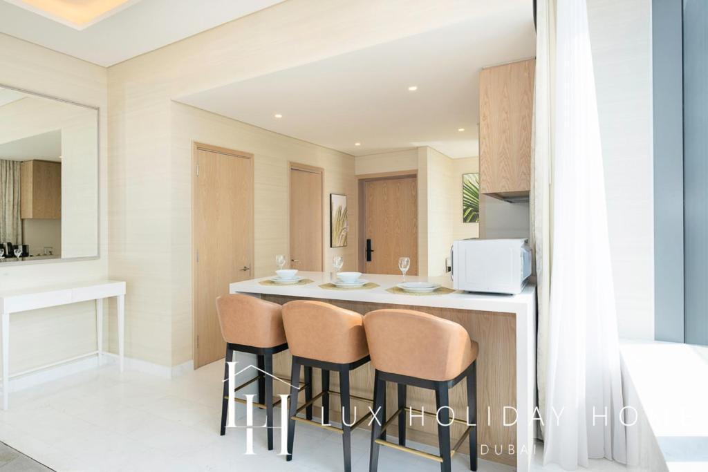 Lux Iconic Views At The Palm Tower Suite 4 迪拜 外观 照片